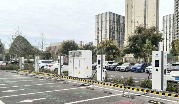 宜昌首批全液冷超充站投入運營，鴻嘉利助力高質量充電基礎設施建設(圖2)