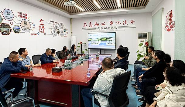 交流互鑒 共促發(fā)展｜國(guó)家市場(chǎng)監(jiān)督管理總局計(jì)量司組織各地市計(jì)量處室到訪鴻嘉利參觀學(xué)習(xí)(圖2)